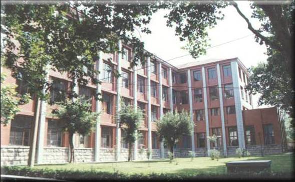 原山東工業大學1#教學樓增層改造