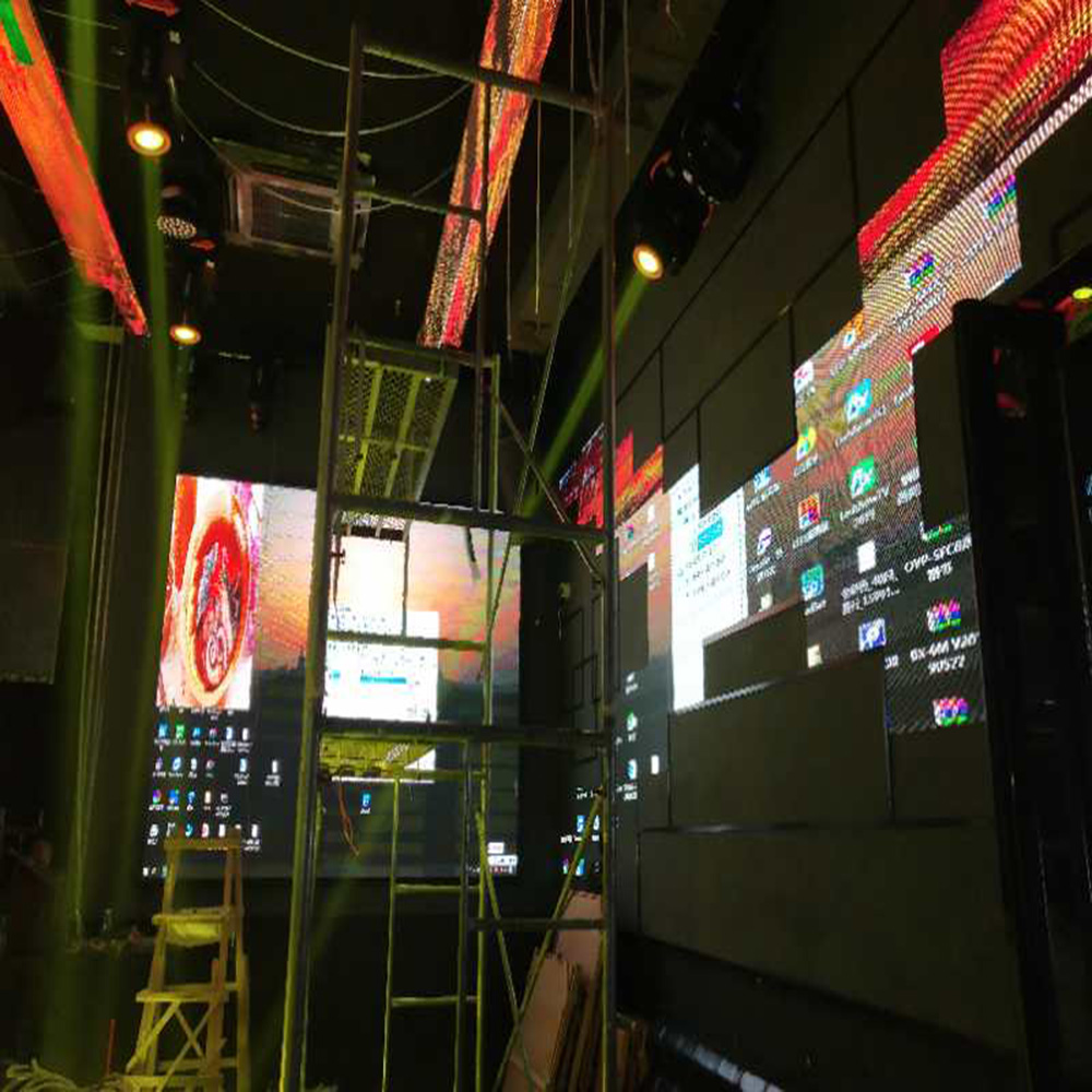 藤縣傾城酒吧P4P5全彩屏  43平米